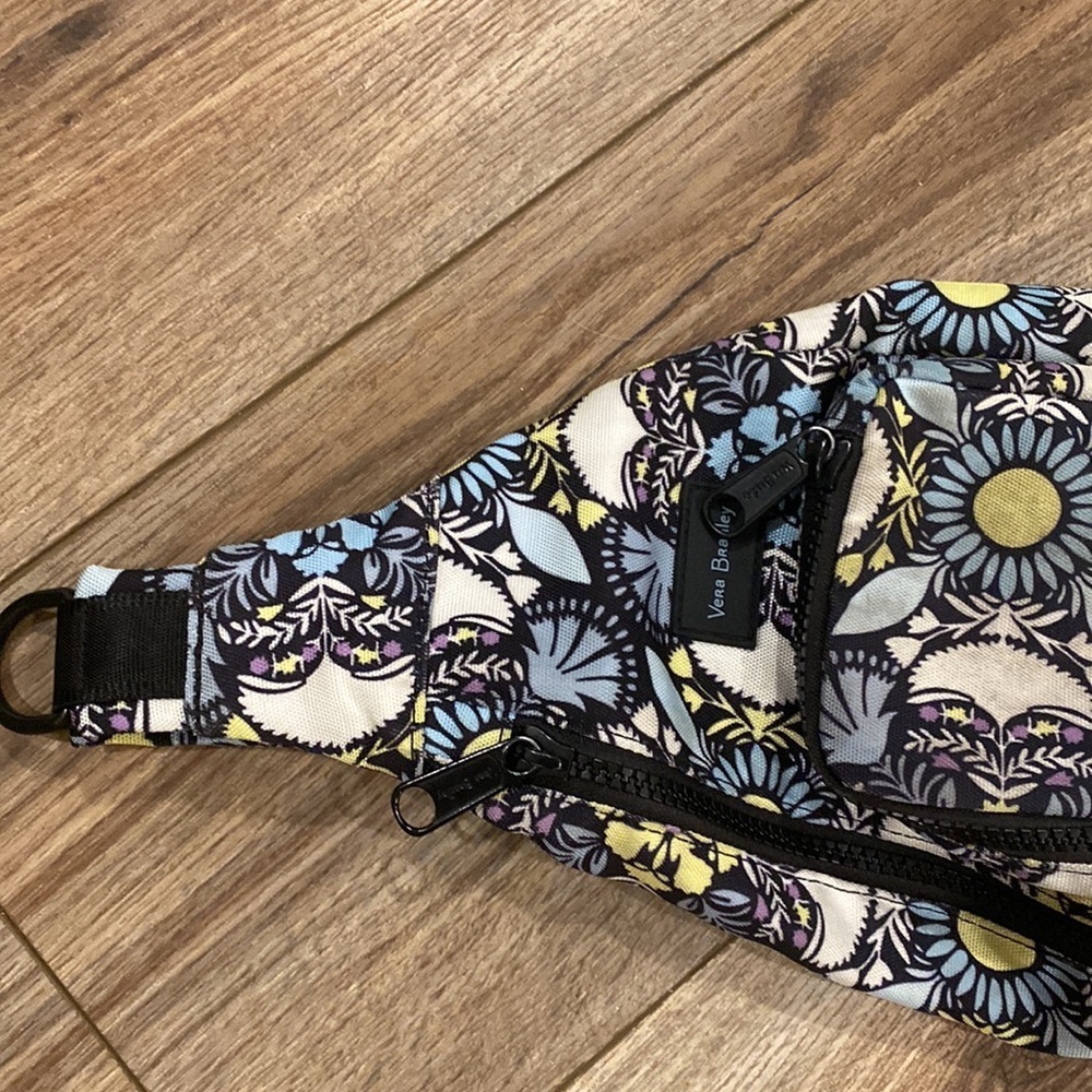 Vera Bradley satchel/Fanny pack - Picture 2 of 8